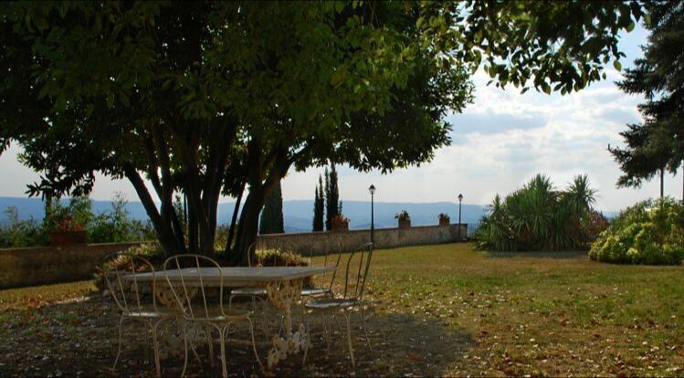 Castello Di Tavolese Certaldo Exterior foto